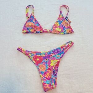 Kulani Kinis bikini set, too and bottom. New without Tags.